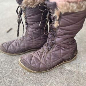 Columbia "Minx Mid" Insulated Omni-Grip Waterproof Winter Snow Boots
